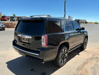 2019 GMC Yukon Denali photo 4