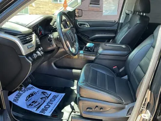 2019 GMC Yukon Denali photo 6