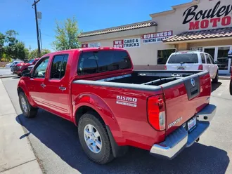 2008 Nissan Frontier Crew Cab photo 3