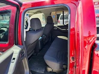 2008 Nissan Frontier Crew Cab photo 7