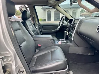 2008 Mercury Mountaineer photo 6
