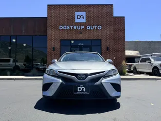 2020 Toyota Camry photo 2
