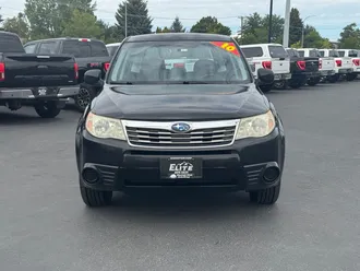 2010 Subaru Forester photo 2