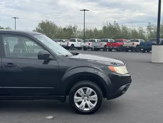 2010 Subaru Forester photo 4