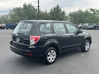 2010 Subaru Forester photo 6
