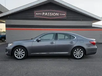 2012 Lexus LS photo 2
