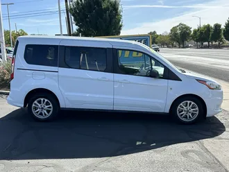 2022 Ford Transit Connect Wagon photo 2