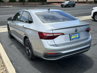 2024 Volkswagen Jetta photo 5