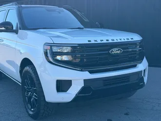 2025 Ford Expedition Max photo 3