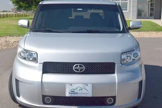 2010 Scion xB photo 5