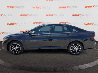 2025 Volkswagen Jetta photo 2