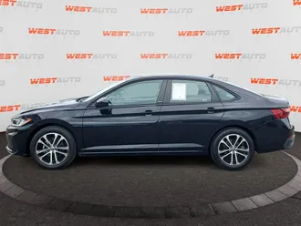 2025 Volkswagen Jetta photo 2