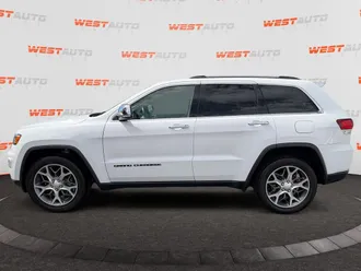 2020 Jeep Grand Cherokee photo 2