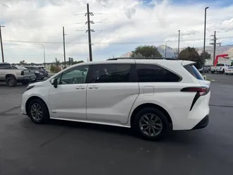 2021 Toyota Sienna photo 6