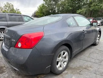 2008 Nissan Altima photo 2