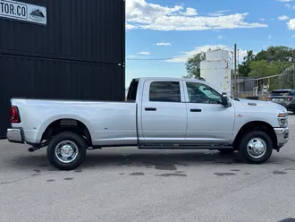 2026 Ram 3500 photo 5
