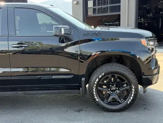 2024 Chevrolet Silverado 1500 photo 3