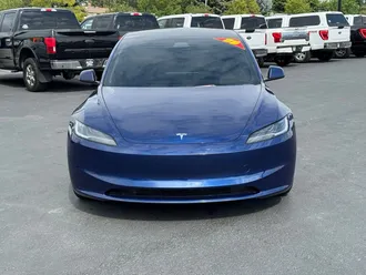 2025 Tesla Model 3 photo 2