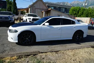 2019 Dodge Charger photo 2