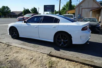 2019 Dodge Charger photo 4