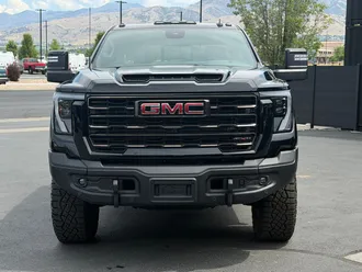 2025 GMC Sierra 2500HD photo 2