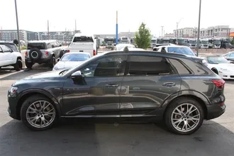 2021 AUDI E-TRON photo 5