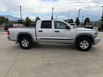 2008 Dodge Dakota Crew Cab photo 4