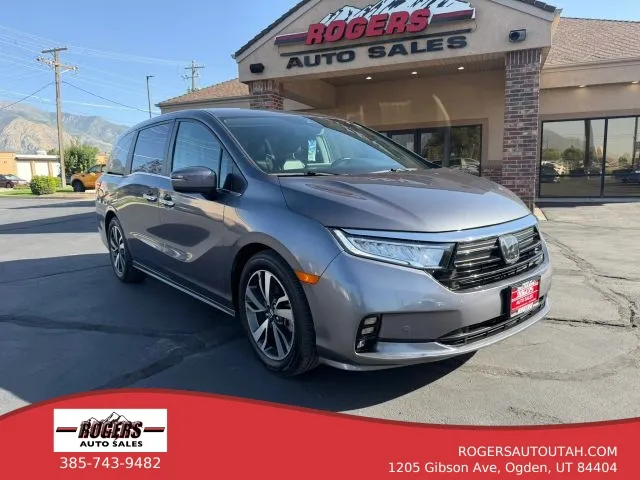 2023 Honda Odyssey Touring Minivan 4D