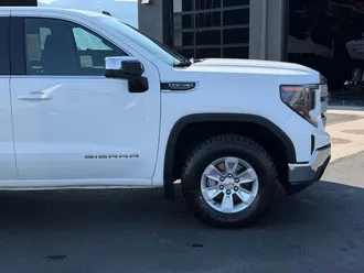 2023 GMC Sierra 1500 photo 3