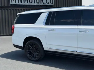 2022 GMC Yukon XL photo 4