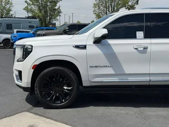 2022 GMC Yukon XL photo 7
