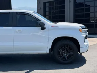 2022 Chevrolet Silverado 1500 photo 3