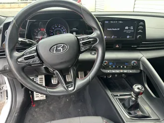 2021 Hyundai Elantra photo 6
