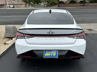 2021 Hyundai Elantra photo 5