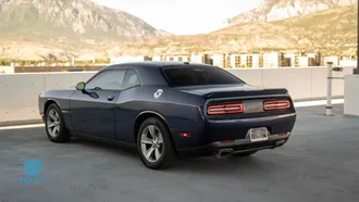 2015 Dodge Challenger photo 5