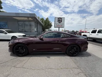 2018 Ford Mustang photo 2