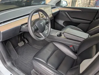 2023 Tesla Model Y Long Range photo 2