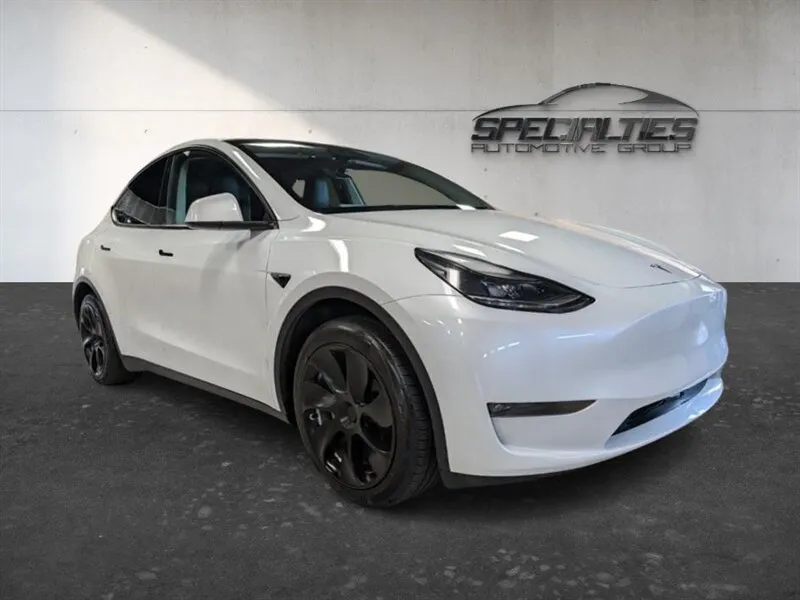 2023 Tesla Model Y Long Range Long Range