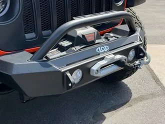 2023 Jeep Wrangler photo 3