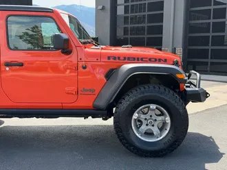 2023 Jeep Wrangler photo 4