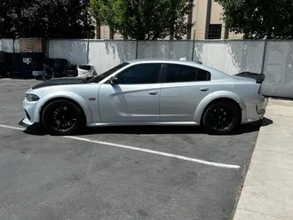 2020 Dodge Charger Scat Pack photo 4