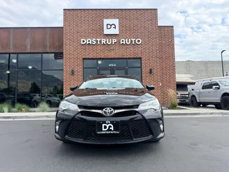2015 Toyota Camry photo 2