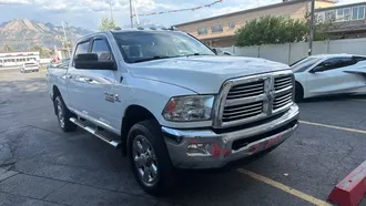 2017 Ram 3500 Crew Cab photo 2