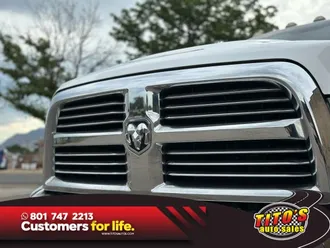 2017 Ram 3500 Crew Cab photo 6