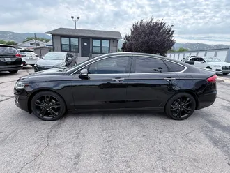 2019 Ford Fusion photo 2