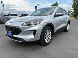 2020 Ford Escape photo 3