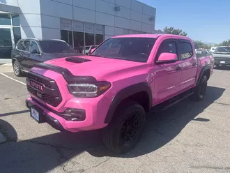 2021 Toyota Tacoma 4WD photo 2