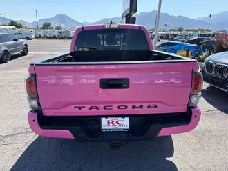 2021 Toyota Tacoma 4WD photo 6