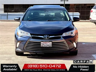 2016 Toyota Camry XLE photo 2