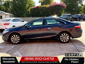 2016 Toyota Camry XLE photo 4